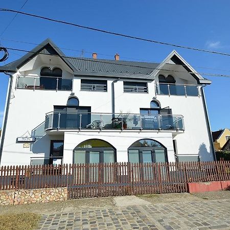 Nora Haz Hajduszoboszlo Hotel Ngoại thất bức ảnh